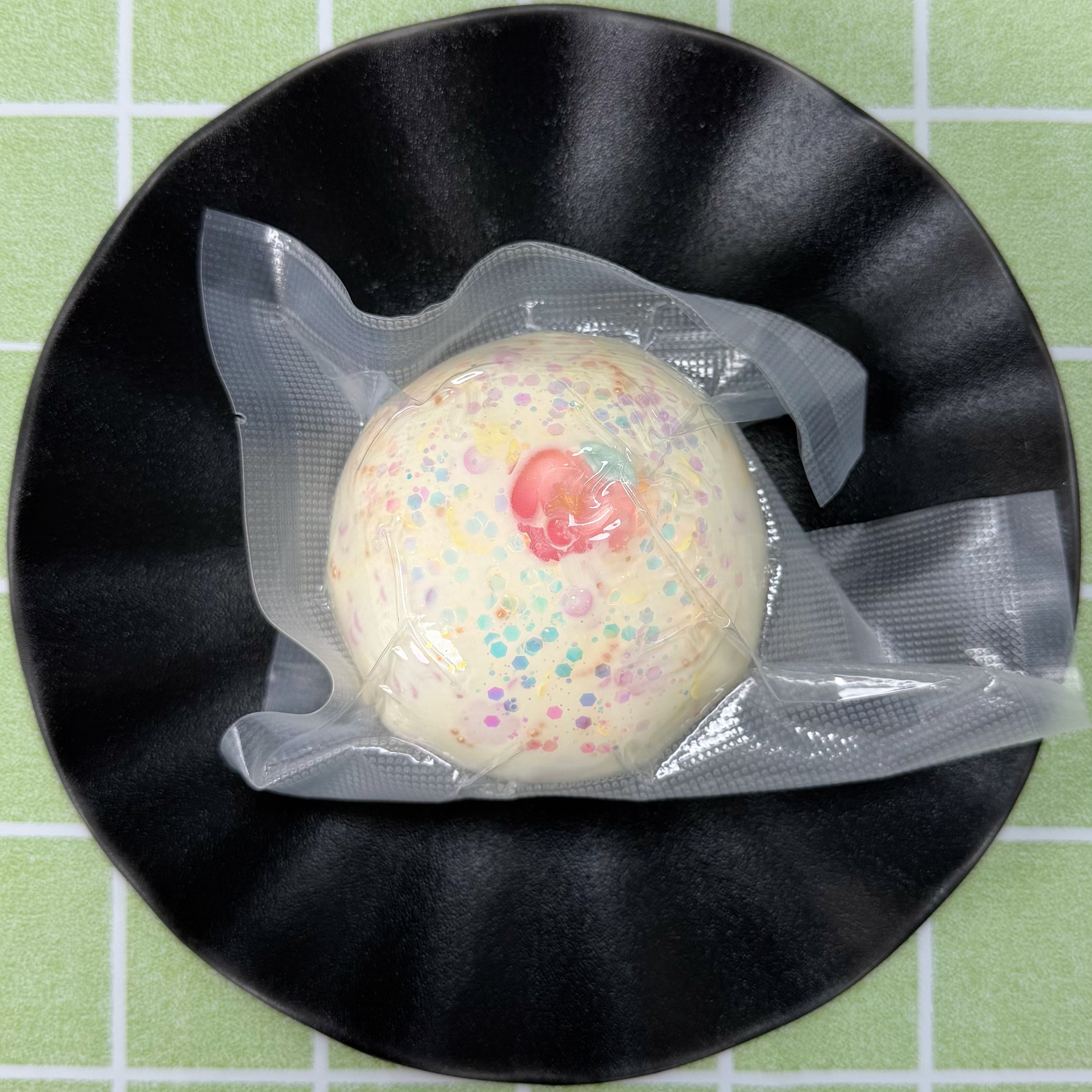 Peach Candy Crunchy Ball - by Miaomiao Squishy