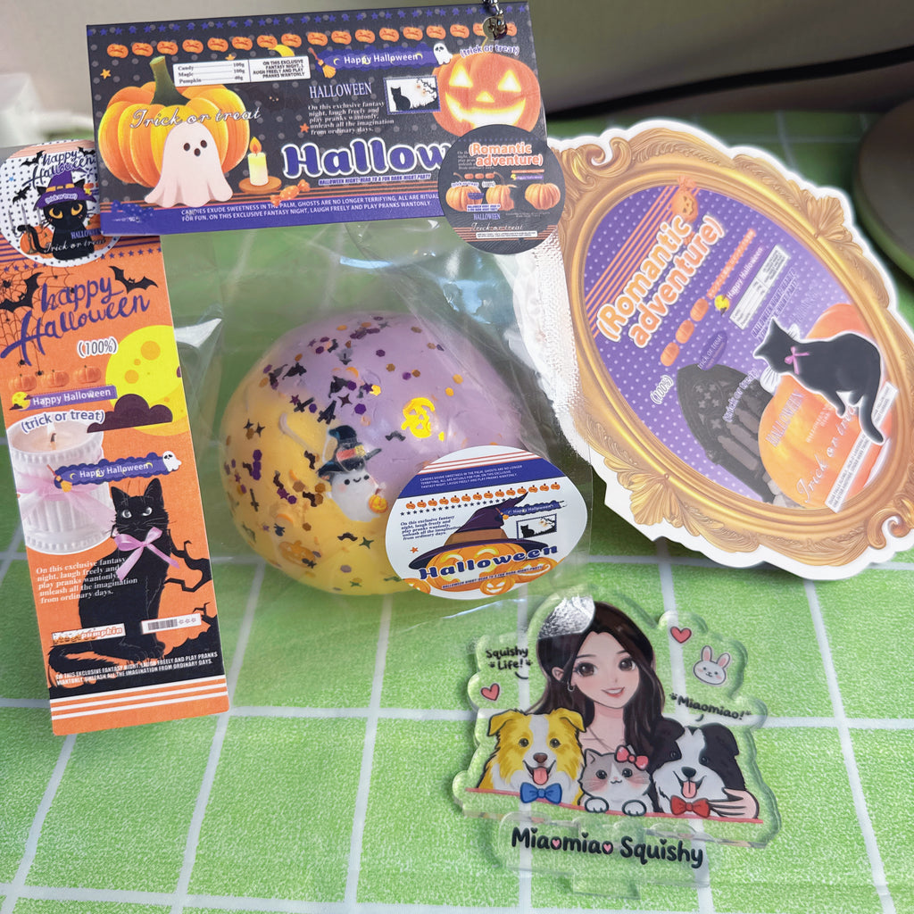 Spooky Ghost Duo-Tone Muffled Crunch Halloween Squishy Ball 👻💜🎃 - By Miaomiao Squishy