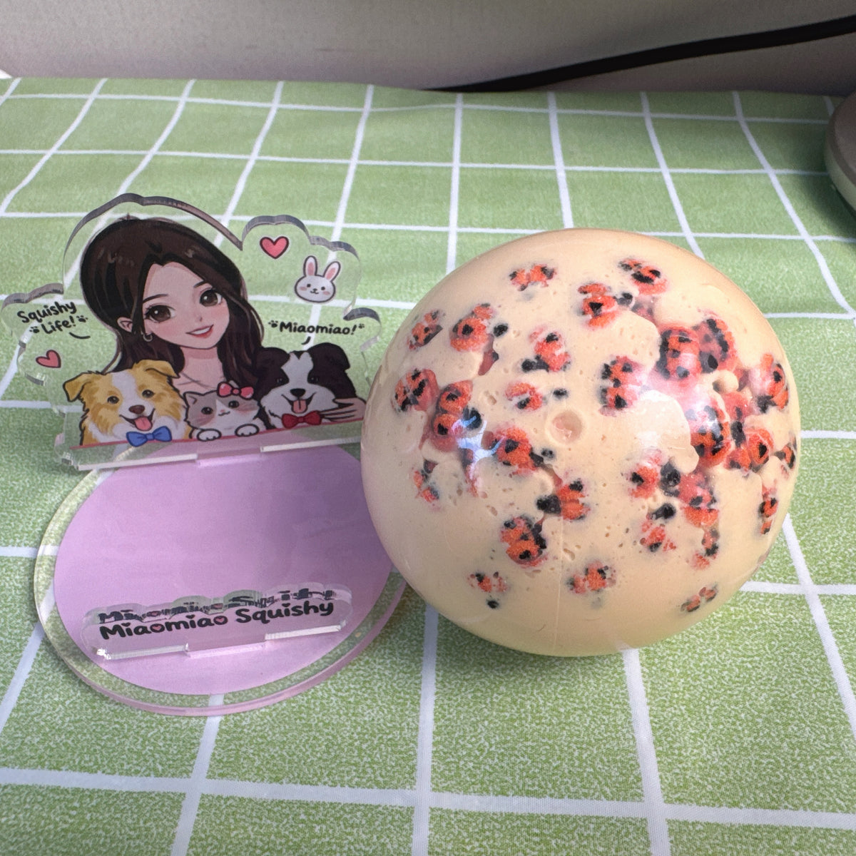 Spooky Crispy Pumpkin Halloween Squishy Ball 🎃👻 - By Miaomiao Squishy