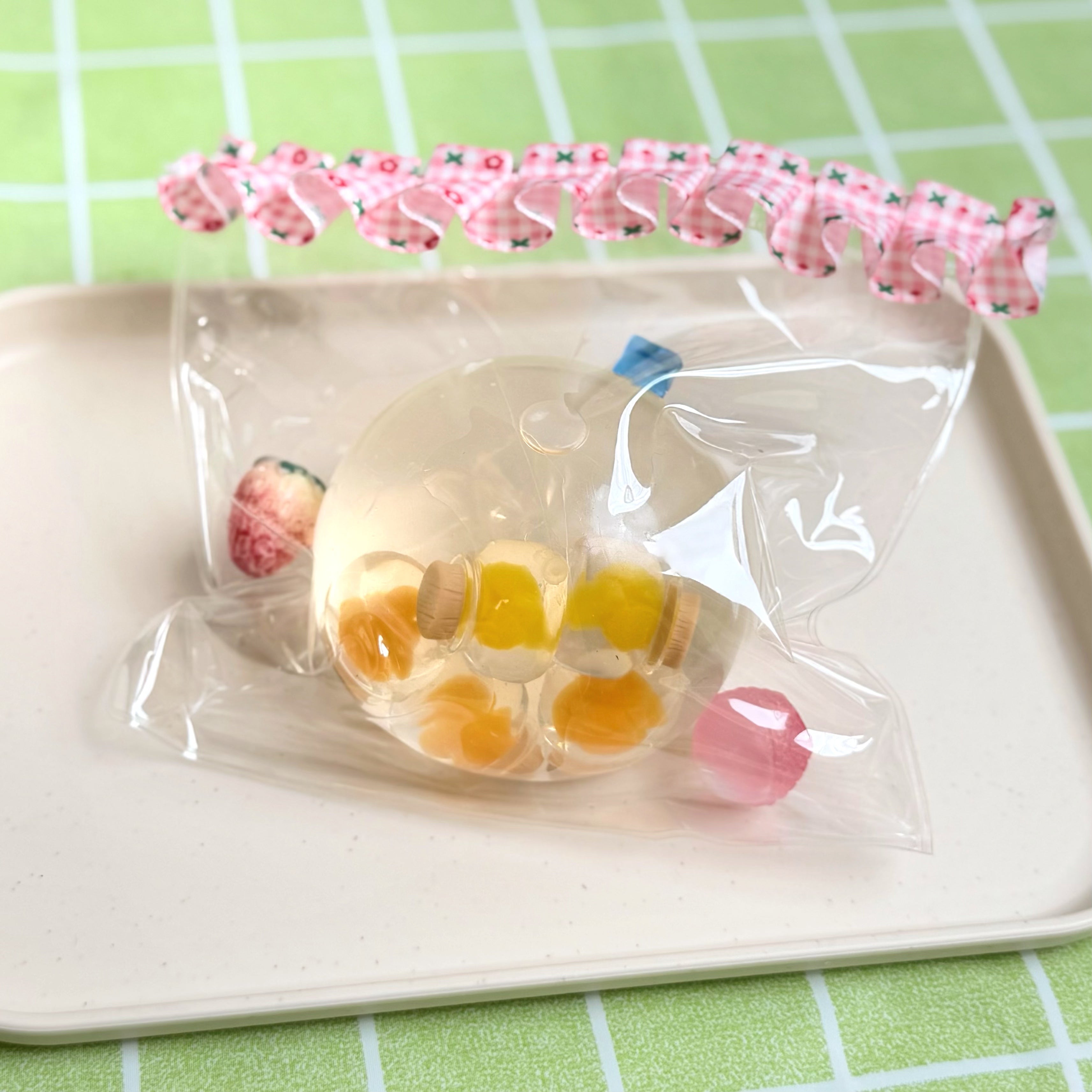 Fruit Can Squishy (the yellow peach can is hard) - by Miaomiao Squishy